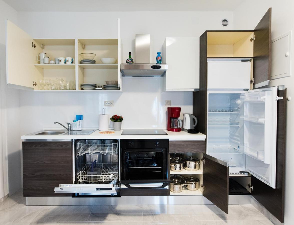 Apartments Care Donji Okrug  Extérieur photo